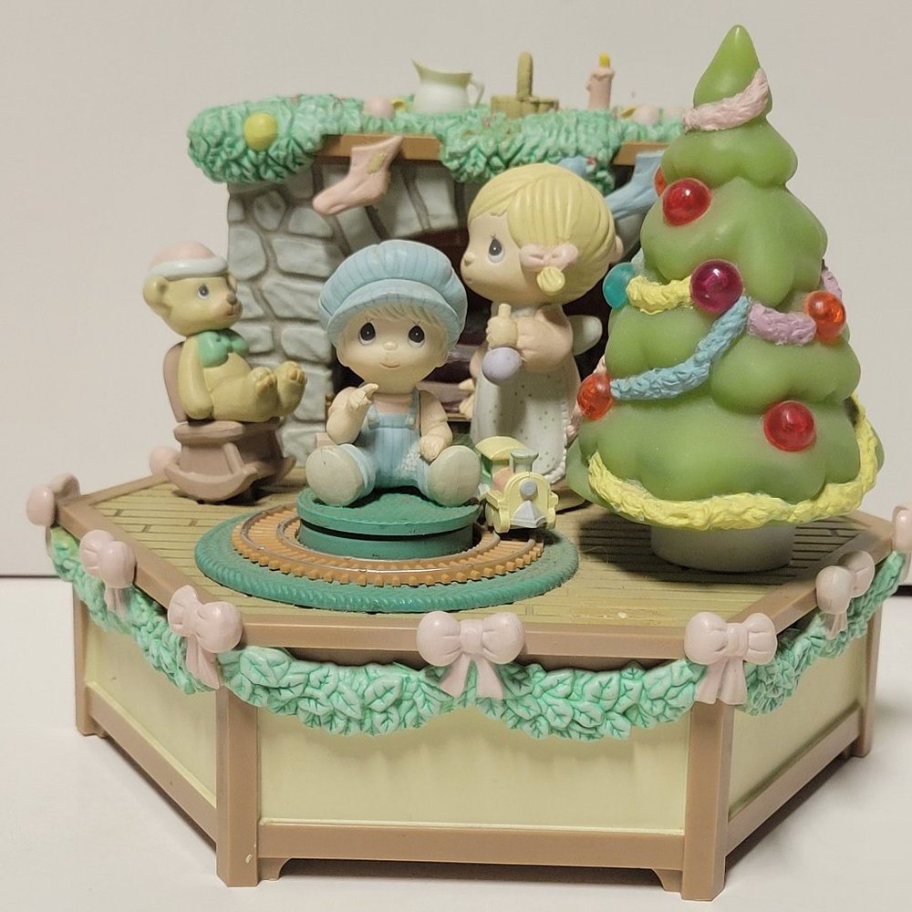 Precious Moments Animated Music Box
